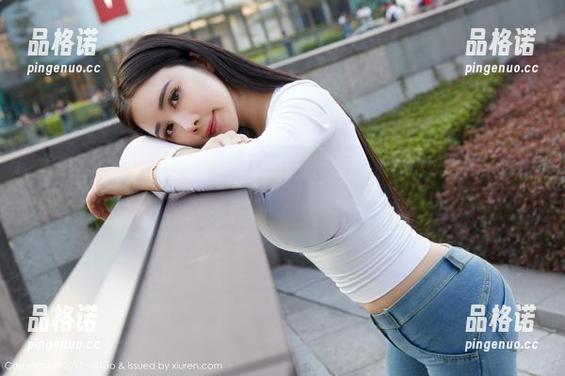 蜜桃社 - 真希的女仆写真，真的让我觉得她能把整个咖啡厅都搅个天翻地覆。