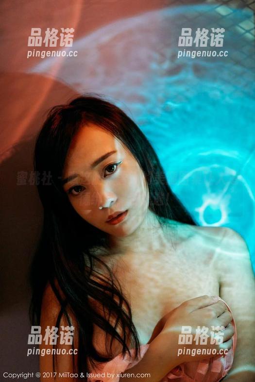 蜜桃社 - 瞧这腿，雪飞的美腿图集让人道德绑架，别想逃！