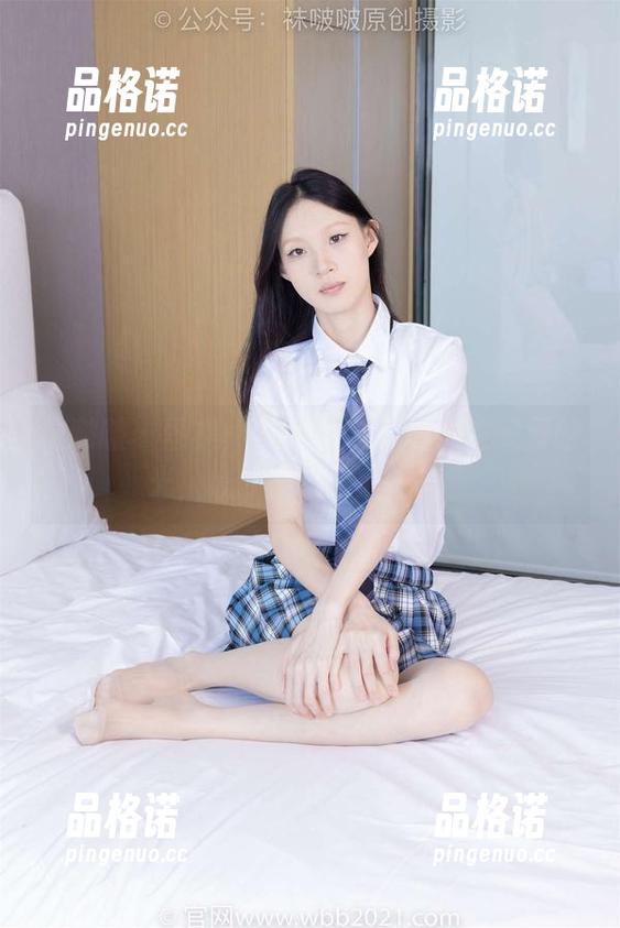 袜啵啵 - 图集：小甜豆与白棉袜的宠溺时光，谁才是真正的主角？