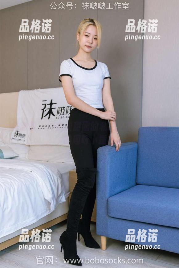 袜啵啵 - 跟随甜甜圈的私拍之旅：礼服里的趣味小插曲