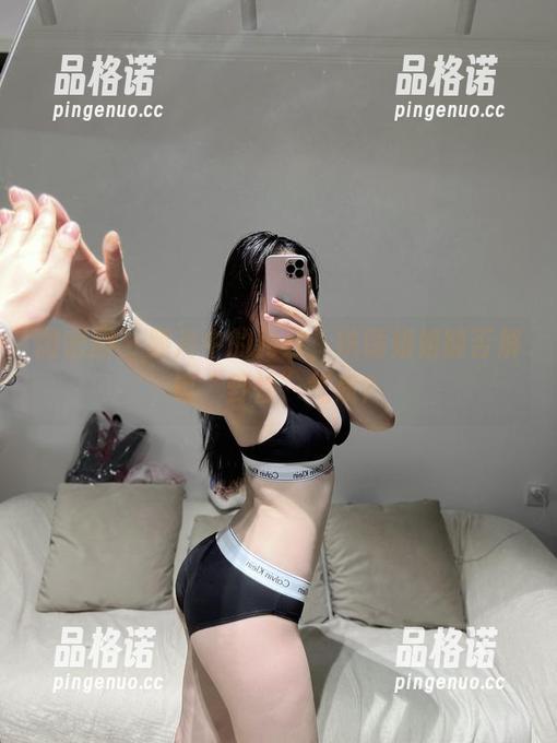 铁锤姐姐 微密圈 - 照片中的豹纹,铁锤姐姐能否解锁“野性”气质?
