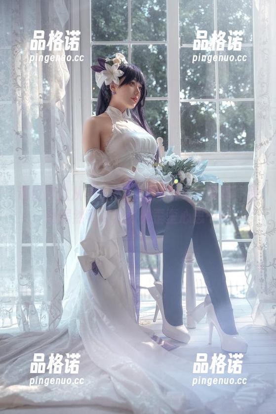 这位阿九从不咕咕(九言)的女仆写真，原图居然可以这么有歪歪心思……