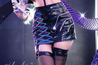 美图里的雨波_HaneAme，泳衣太鲜明，是要引发一场渴望吗？