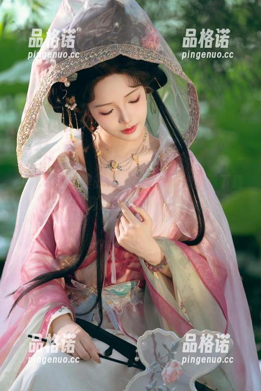 雯妹不讲道理的未婚长发，婚纱高清下载时，我的脑海里浮现了20个问号...