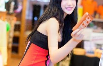 青豆客 – 施忆佳的女友写真作品：对，就是那个爱吃榴莲的她！别问为什么！