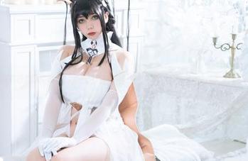 魅瞳meroko的泳衣美图精选，水里也好，岸上也美！